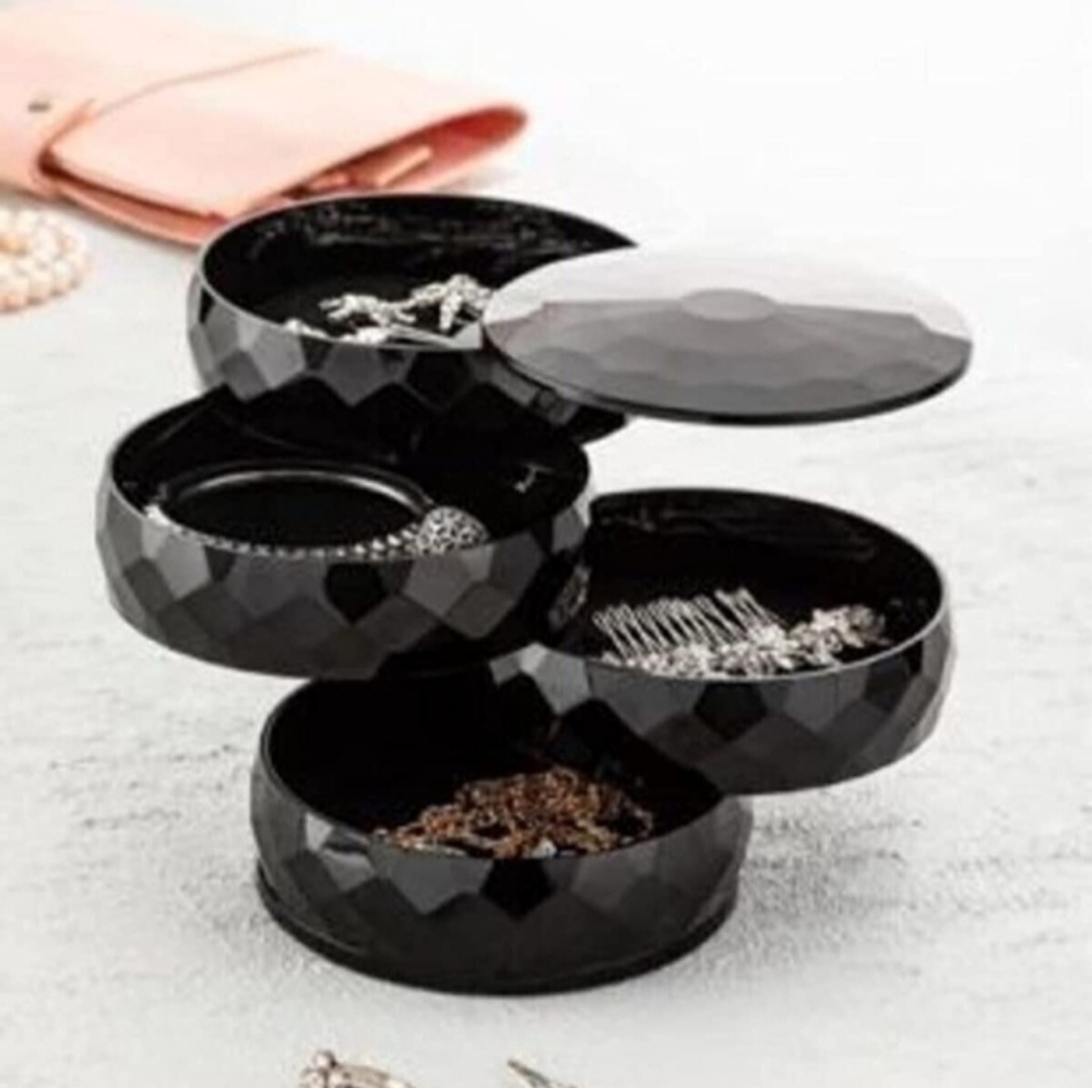 Jewelry organizer NO TAGS